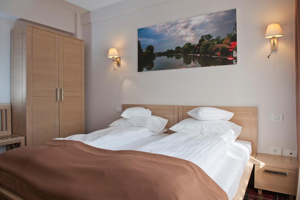 Hotel Leon & Spa Arad Habitación foto